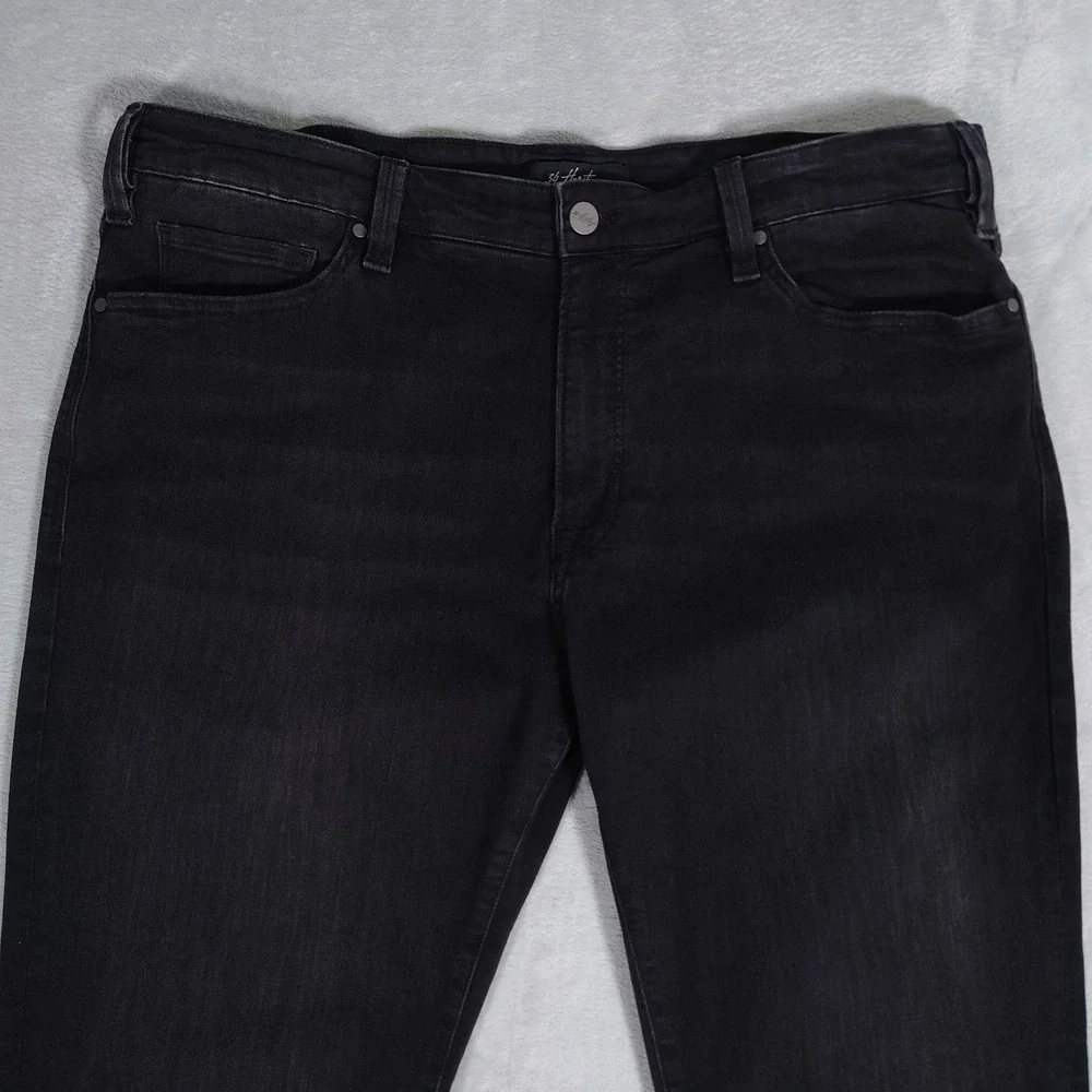 34 Heritage Charisma Jeans Mens 40 X 34 Black Comfort Rise Classic Straight
